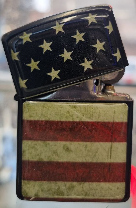 خرید فندک بنزینی طرح Zippo