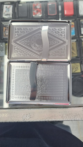 خرید جعبه سیگار فلزی نقره ای