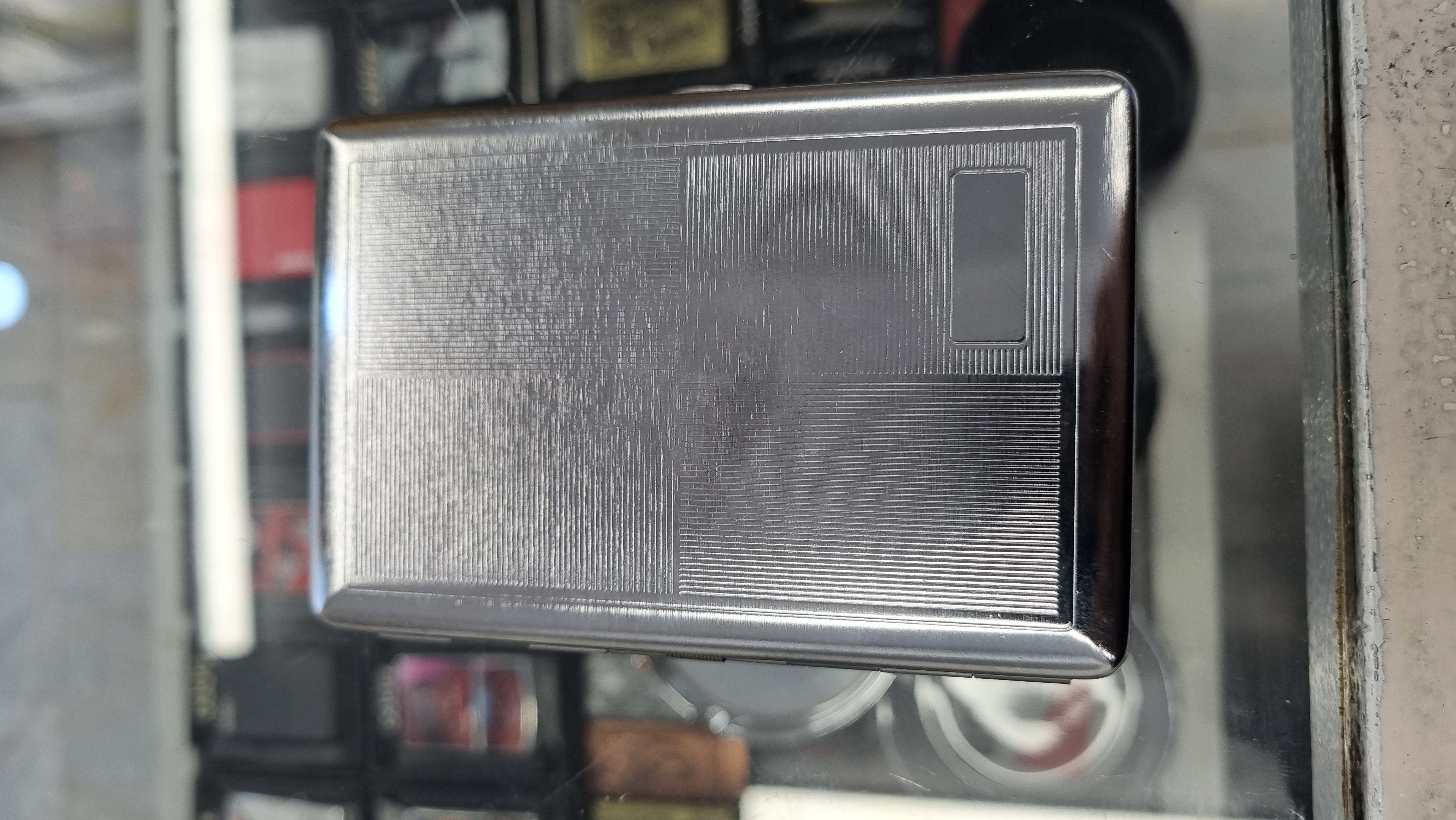 خرید جعبه سیگار فلزی نقره ای