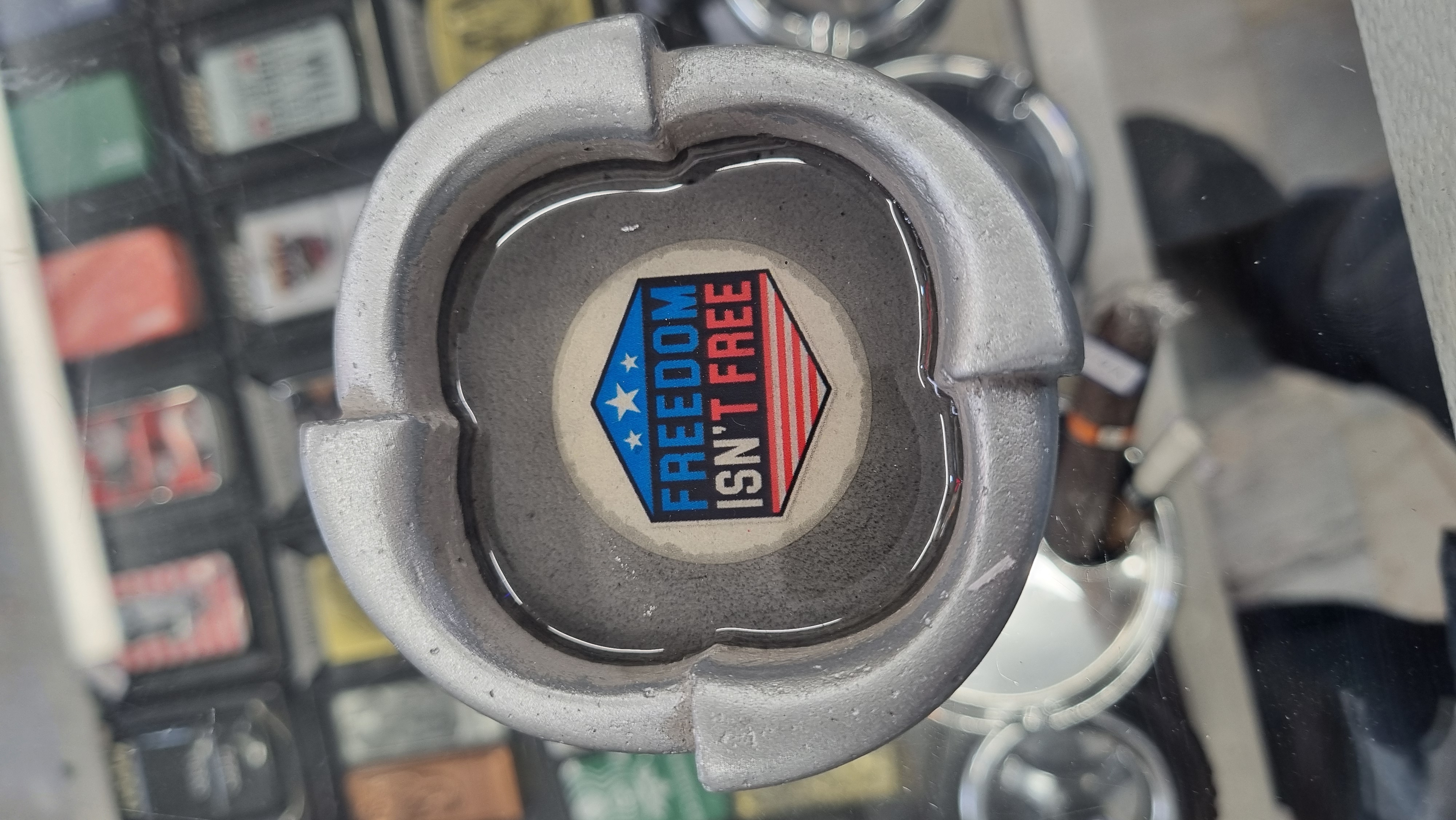 خرید زیر سیگاری سفالی طرح دار