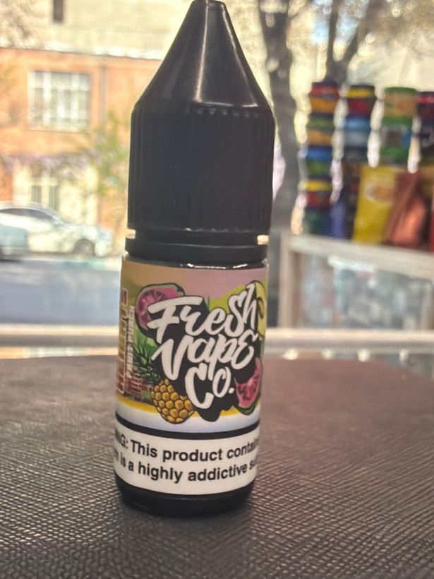 سالت 25 میلیگرم 10 میلی لیتر با طعم اناناس گوآوا HONOLULU HEIGHTS برند Fresh Vape